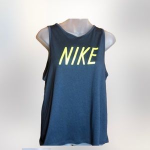Nike Dri fit tank top athletic shirt size small medium  Sleevless shirt